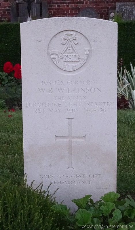 Froyennes parcelle militaire tombe Wilkinson