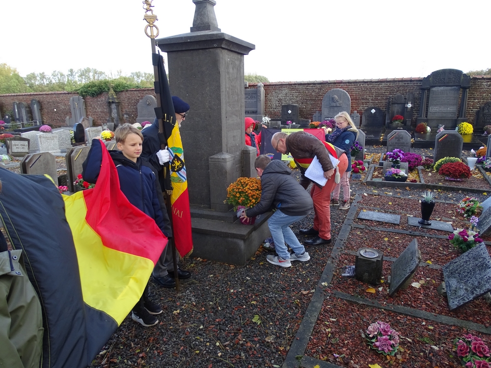 cimetière et monuments aux morts marquain 2019