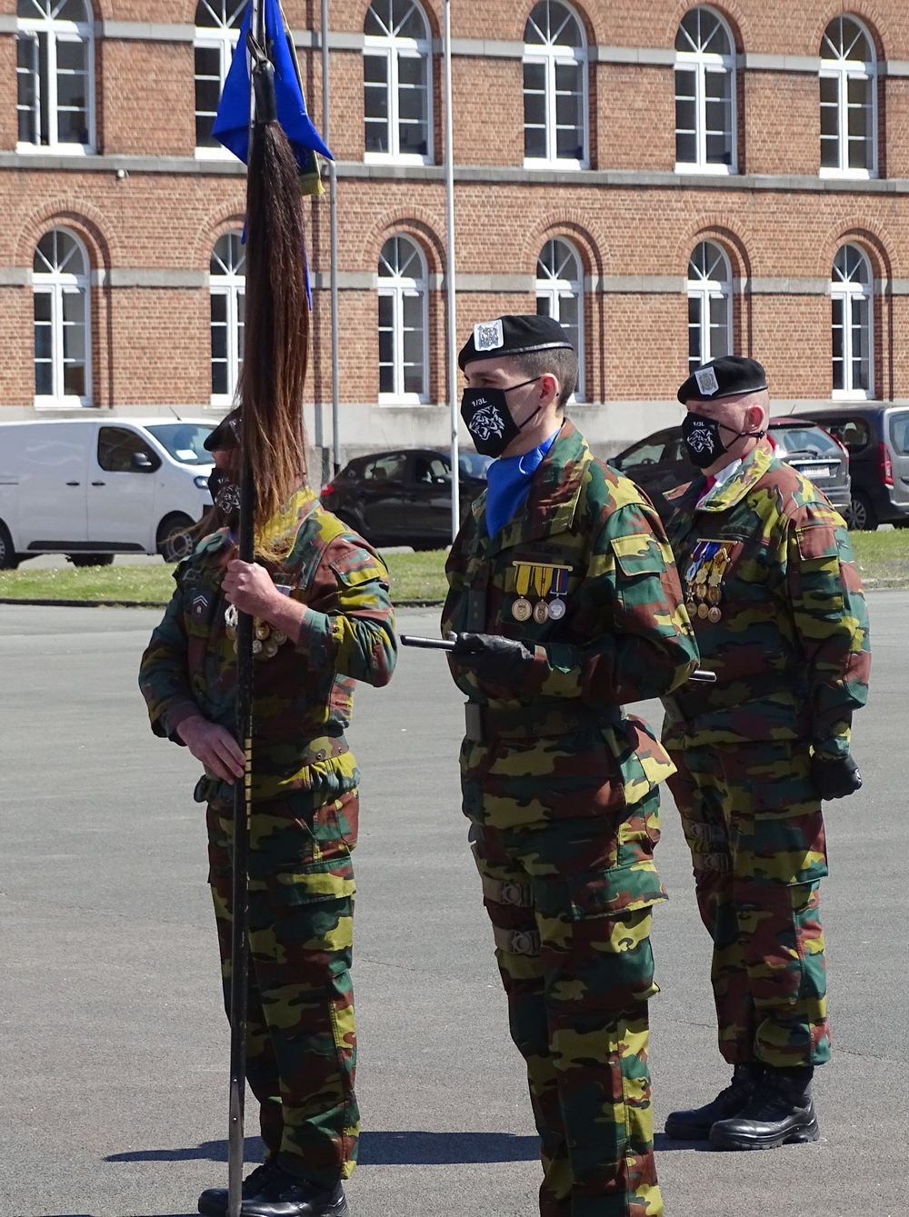 Tournai accueil le 1° et 3° bataillon de lanciers
