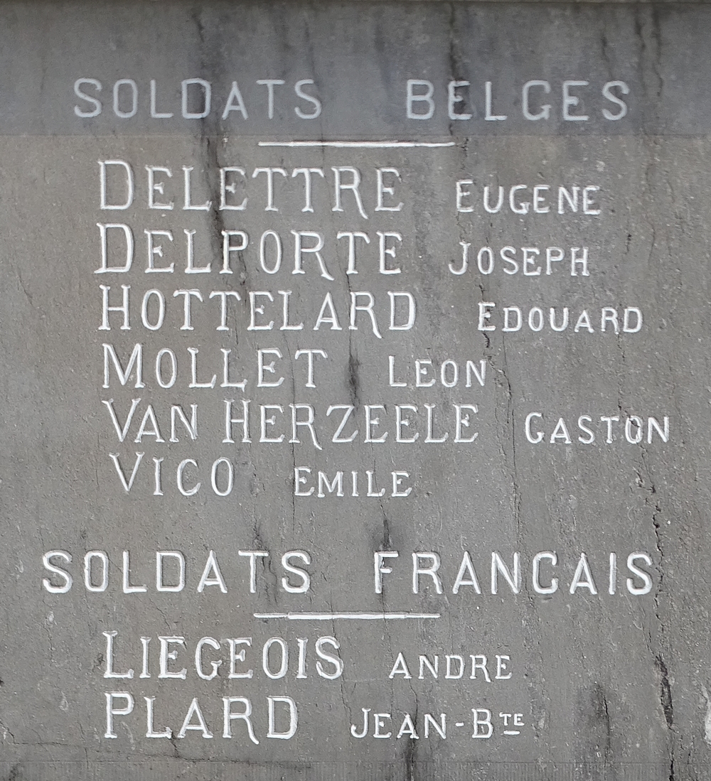 monument aux morts maubray