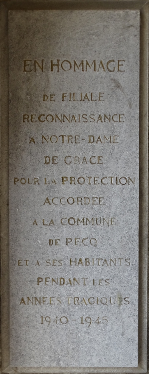 monument aux morts de pecq plaque chapelle
