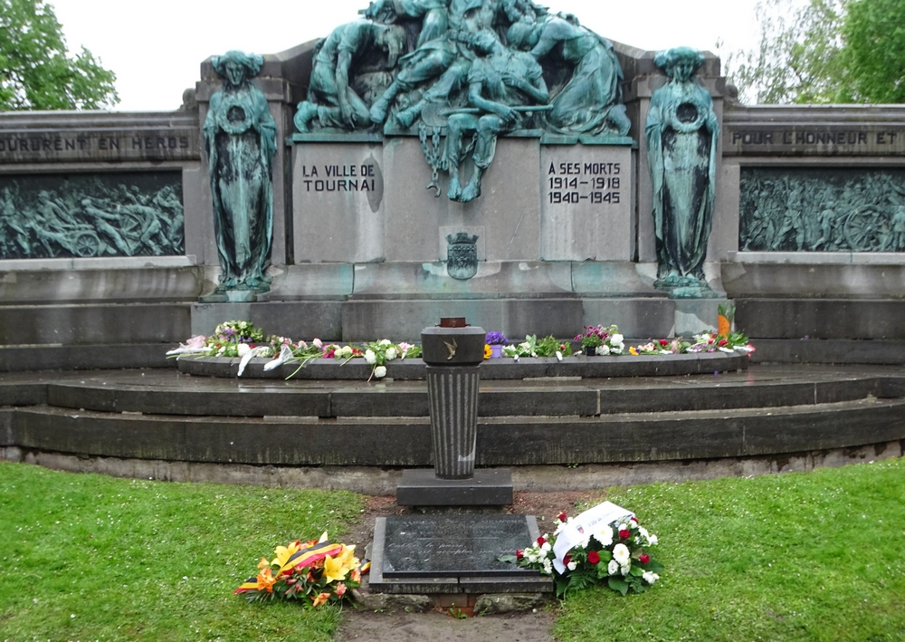 monument morts tournai