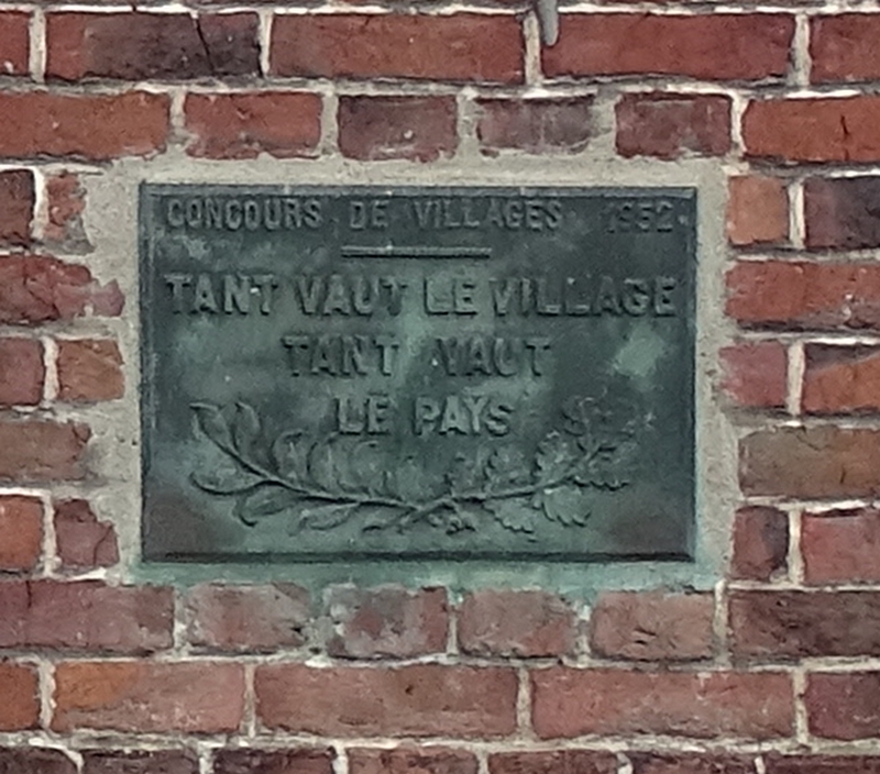 plaque commémorative  concours village willemeau