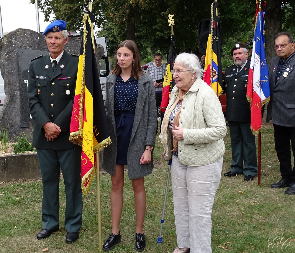 Commemoration monument resistant Armee secrete tournai
