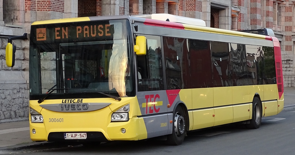 CFET sncb gare tournai train bus 300601